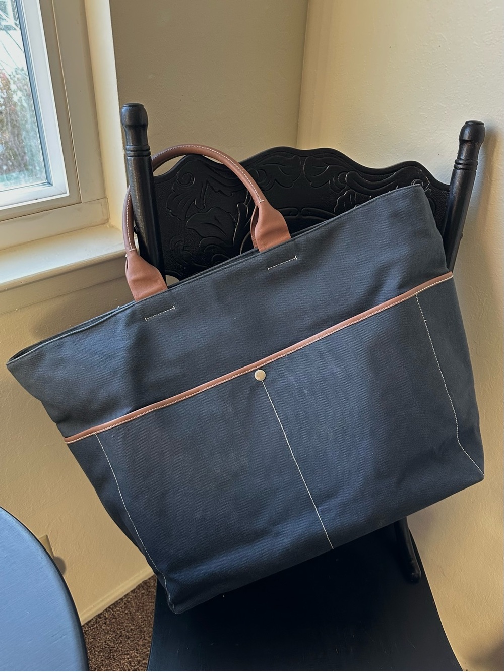 Gap large navy blue canvas utility travel tote bag faux leather handles & piping